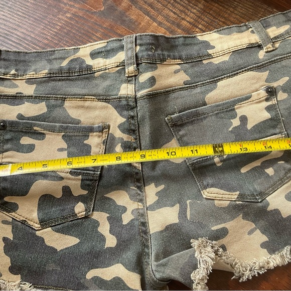 URBAN BASICS SHORTS  SIZE ‘’13’’  CROTCHED PARTS   BRAND NEW - Picture 8 of 14